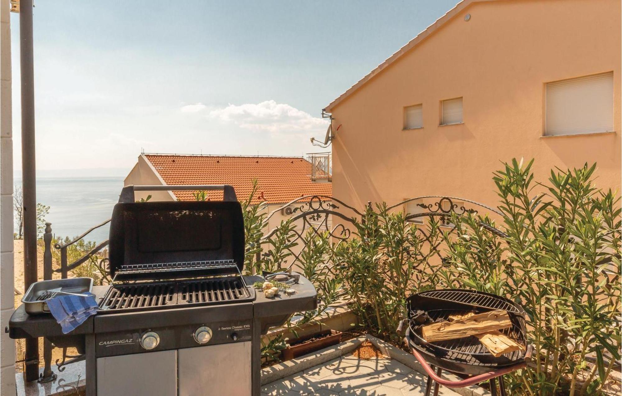 Nice Apartment In Krvavica With House Sea View Esterno foto